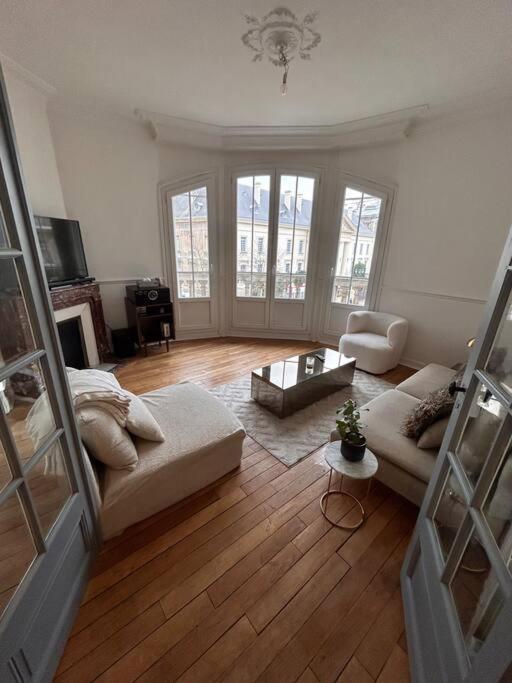 * Le Cathedrale * Apartment Реймс Екстериор снимка