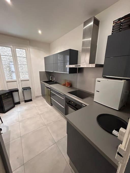 * Le Cathedrale * Apartment Реймс Екстериор снимка